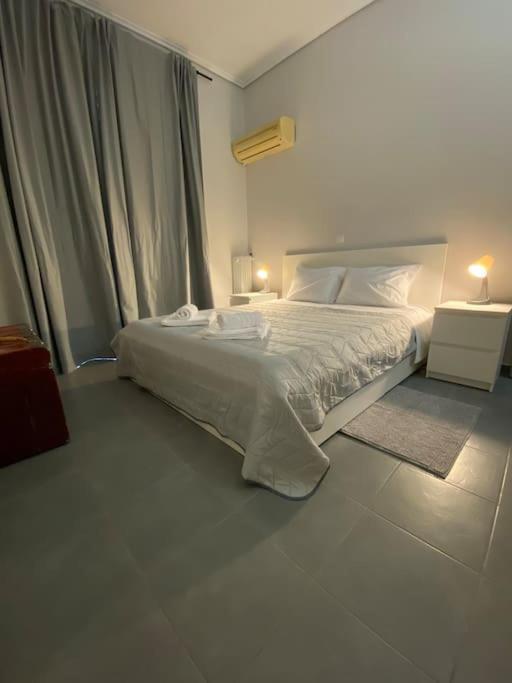Elia'S Boutique Apartment สปาร์ติ ภายนอก รูปภาพ